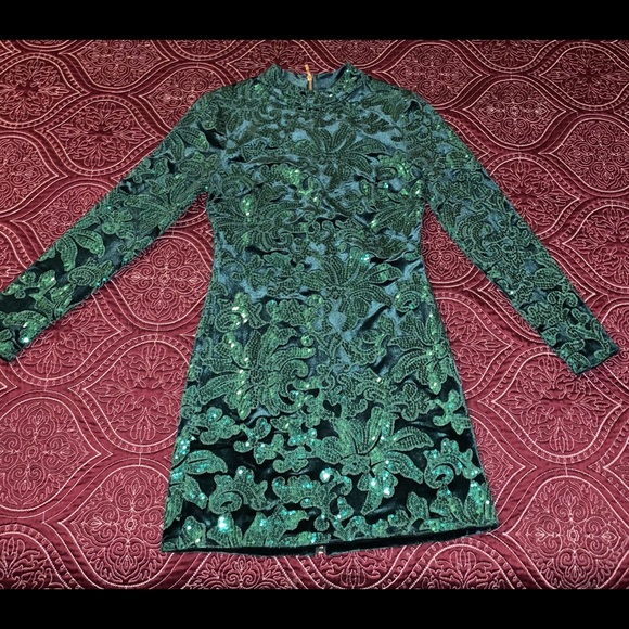 Dress - Picture 1 of 4